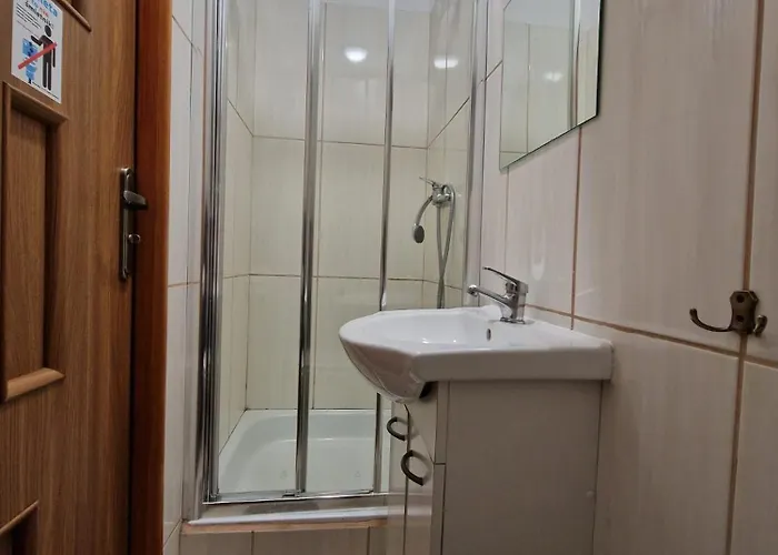 Stanica Wodna Pttk Wdzydze Alpstuga Wdzydze Kiszewskie